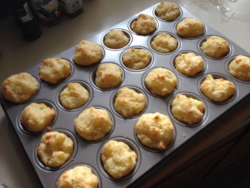 Brazilian Cheese Bread (Pao de Queijo)