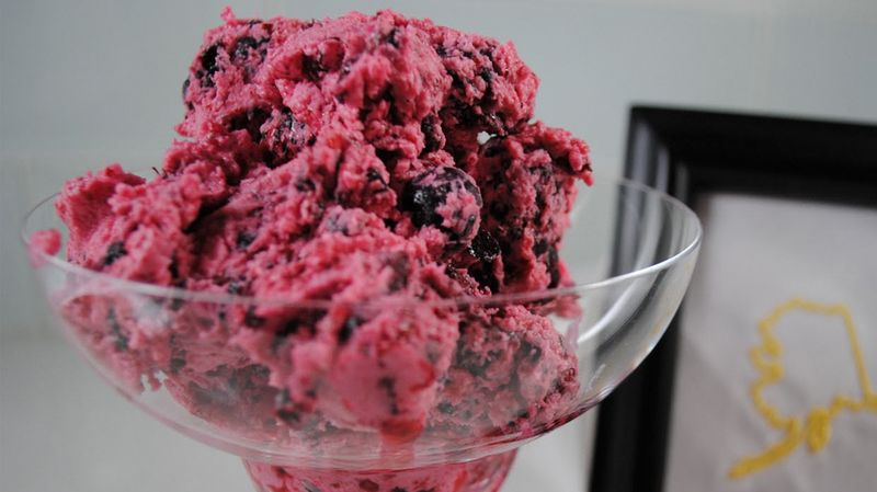 Akutaq – Eskimo Ice Cream (Alaska, USA)
