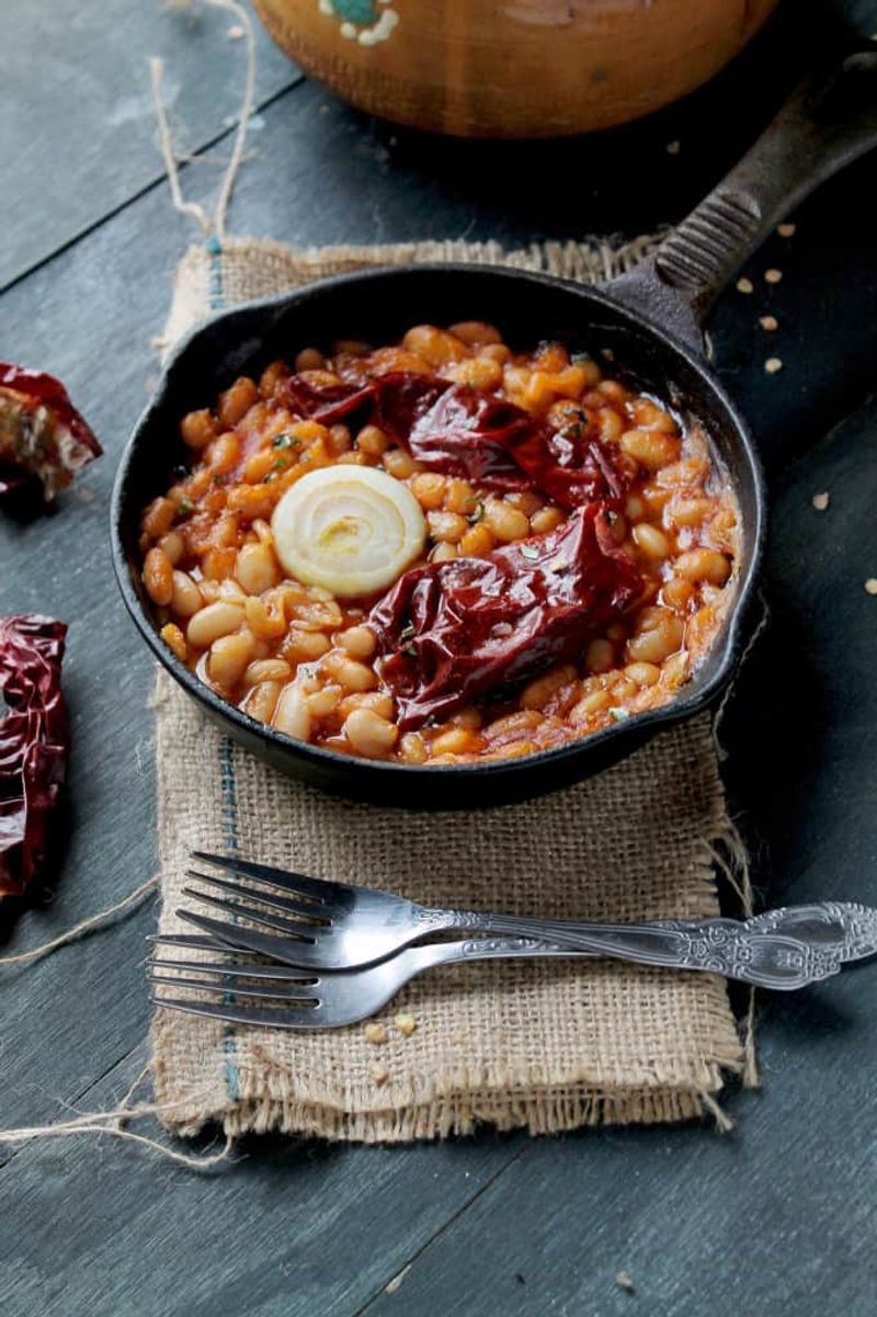 Tavche Gravche (Macedonian Baked Beans)