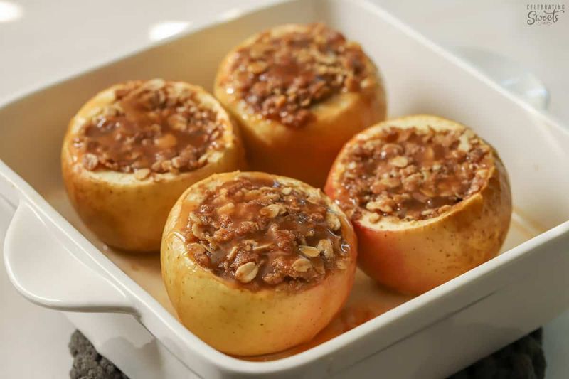 Granola-Stuffed Baked Apples