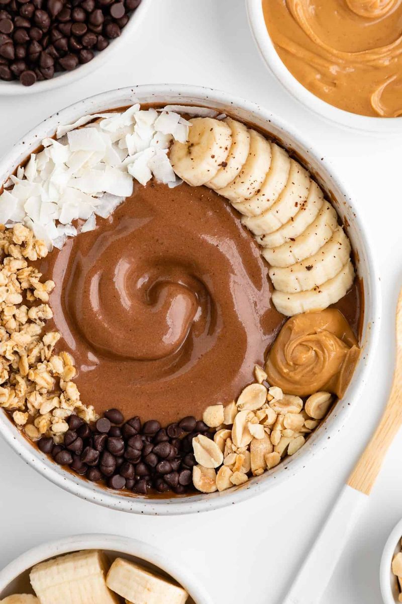 Peanut Butter Banana Chocolate Smoothie Bowl