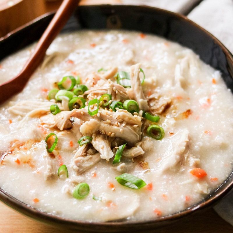 Dakjuk (Korean Chicken Rice Porridge)