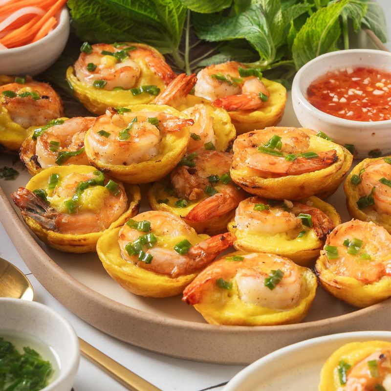 Banh Khot (Mini Savoury Pancakes)