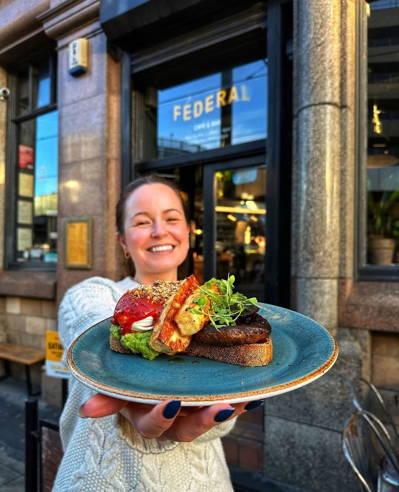 Federal Cafe & Bar
