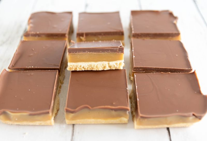 Chocolate Caramel Shortbread Bars