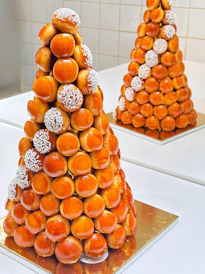 Towering Croquant Choux