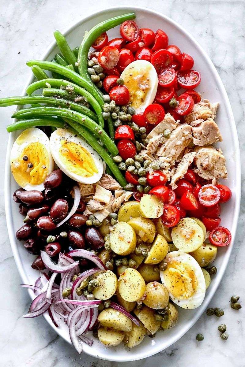 Nicoise Salad With Tuna and Green Beans