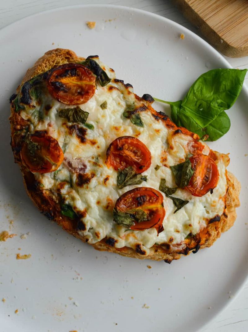 Cottage Cheese Toast with Tomatoes