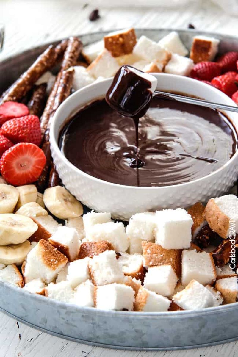 Chocolate Fondue With Dippers