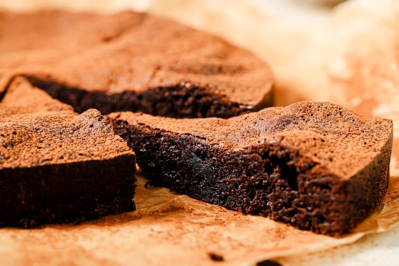 Bake Flourless Chocolate Cake