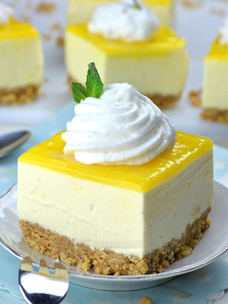 No Bake Lemon Bars