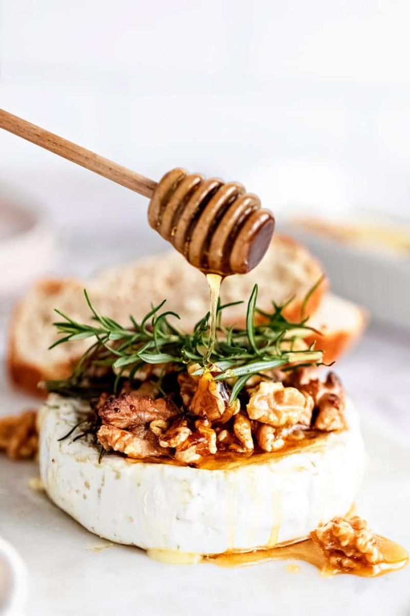 Brie with Honey and Crusty Bread