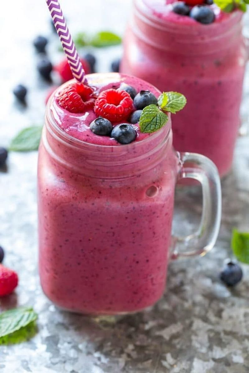 Mixed Berry Yogurt Smoothie