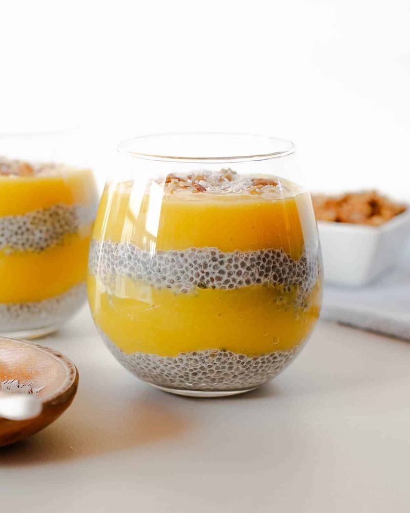 Overnight Chia Pudding Parfait