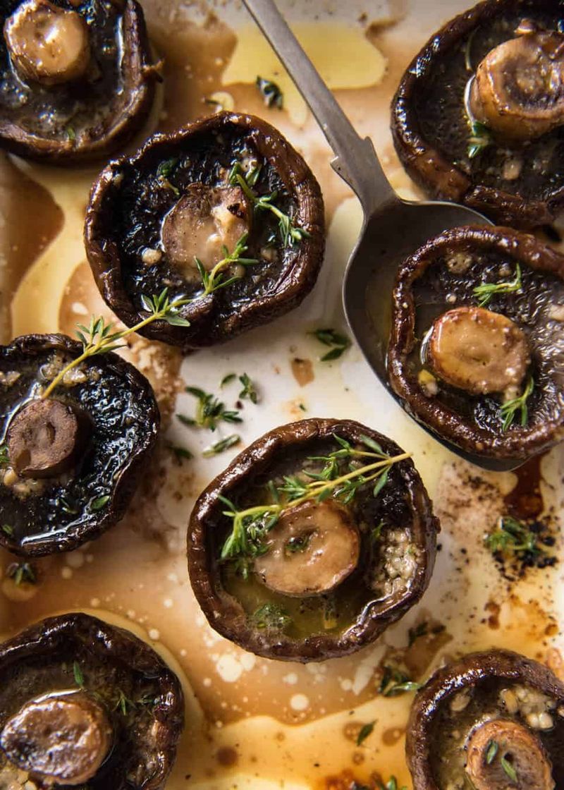 Roasted Mushrooms With Garlic And Herbs