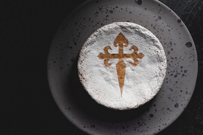 Tarta de Santiago (Spain)