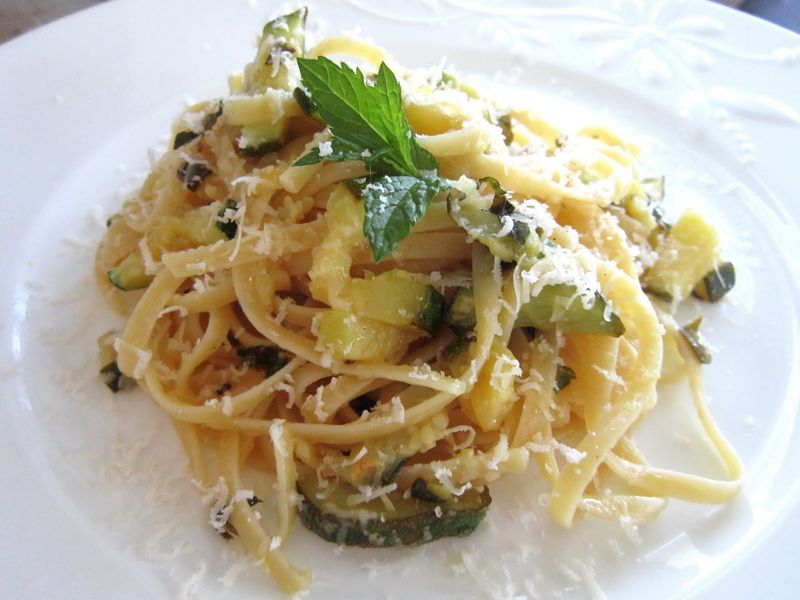Pasta with Zucchini and Mint