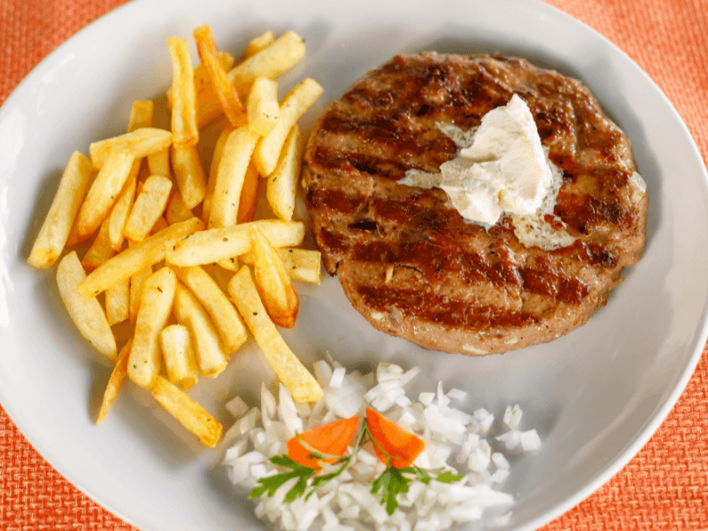 Pljeskavica (Balkan-Style Burger)