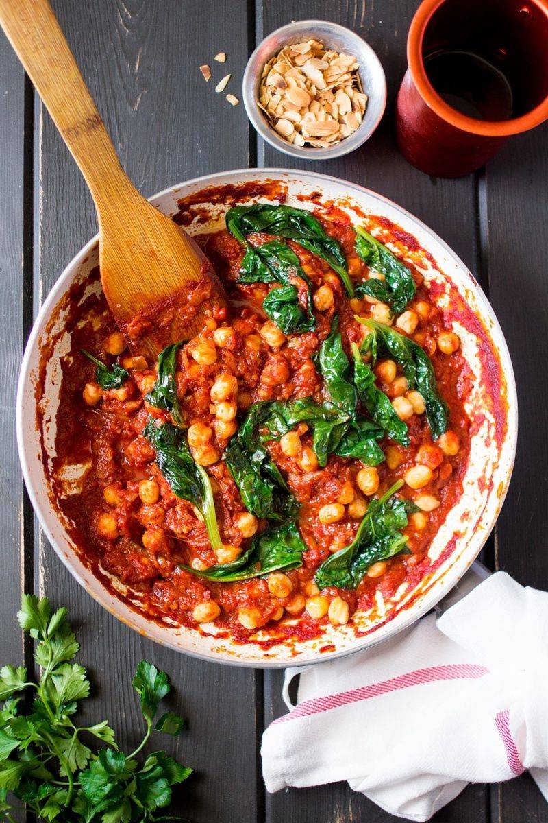 Chickpea and Spinach Stew with Crusty Bread