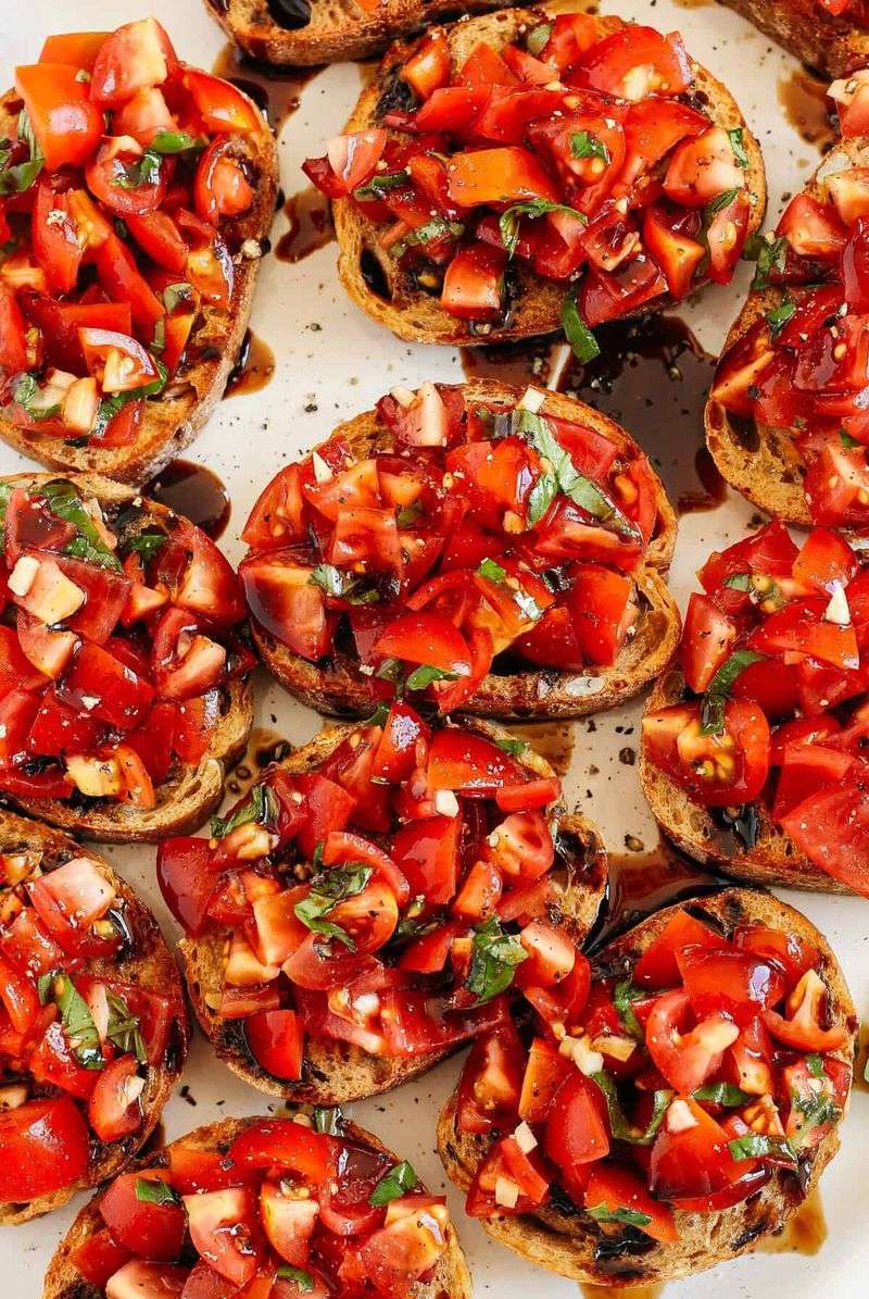 Bruschetta with Tomato and Basil