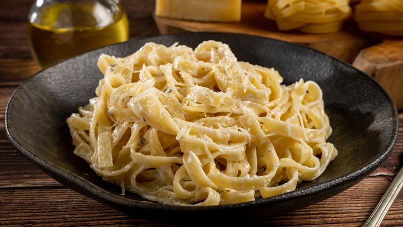 Fettuccine Alfredo