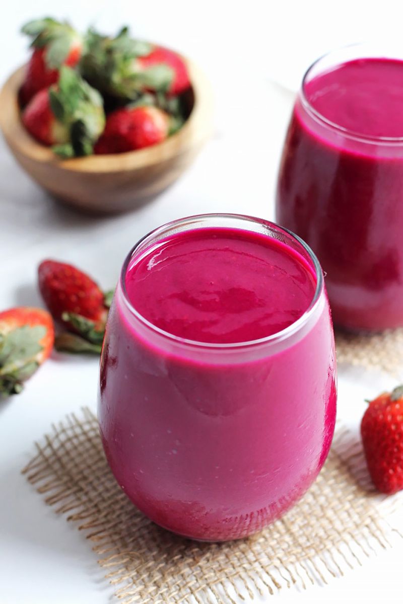 Strawberry Beet Smoothie Bowl