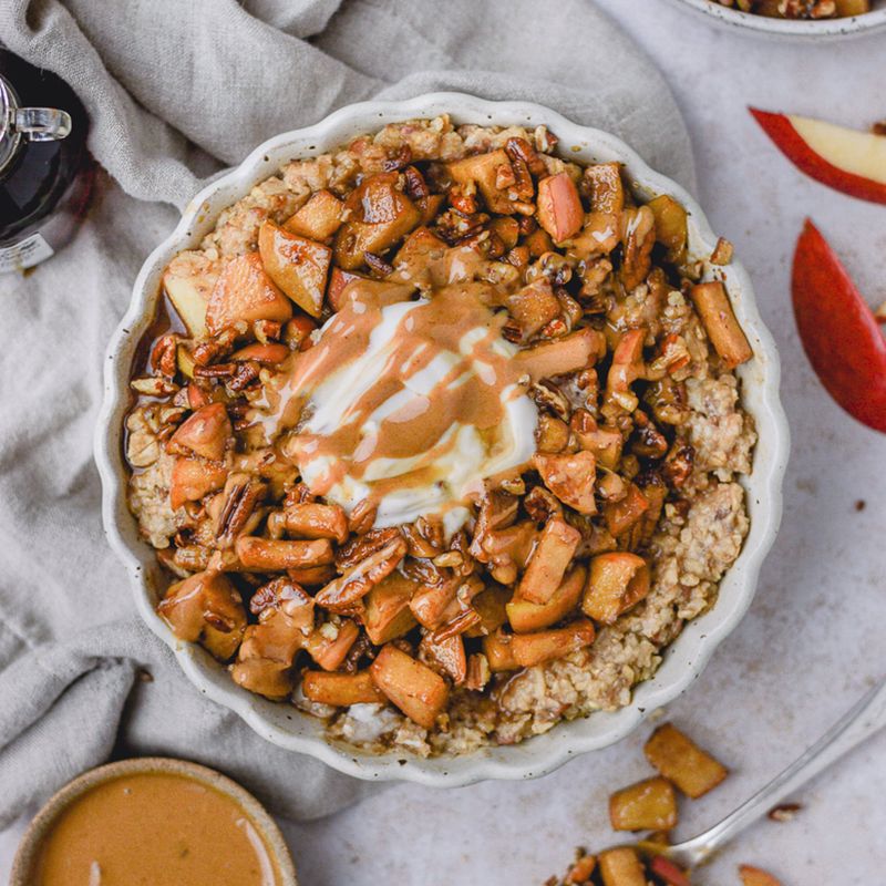 Warm Oatmeal with Spiced Apple Compote