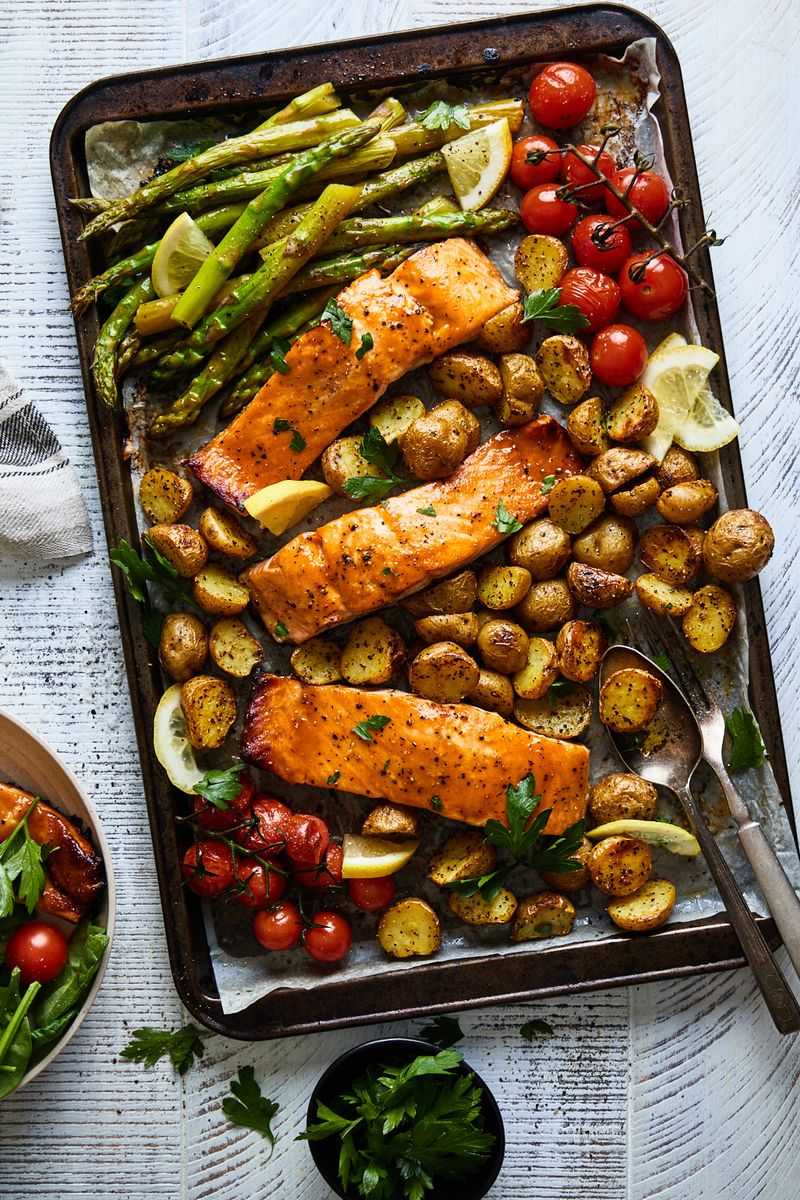 Sheet Pan Salmon with Vegetables
