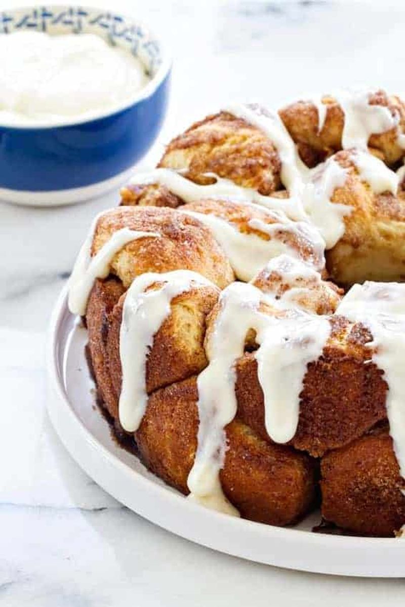Cinnamon Roll Pull-Apart Bread