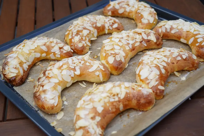 Mandelgipfel (Almond Croissants)