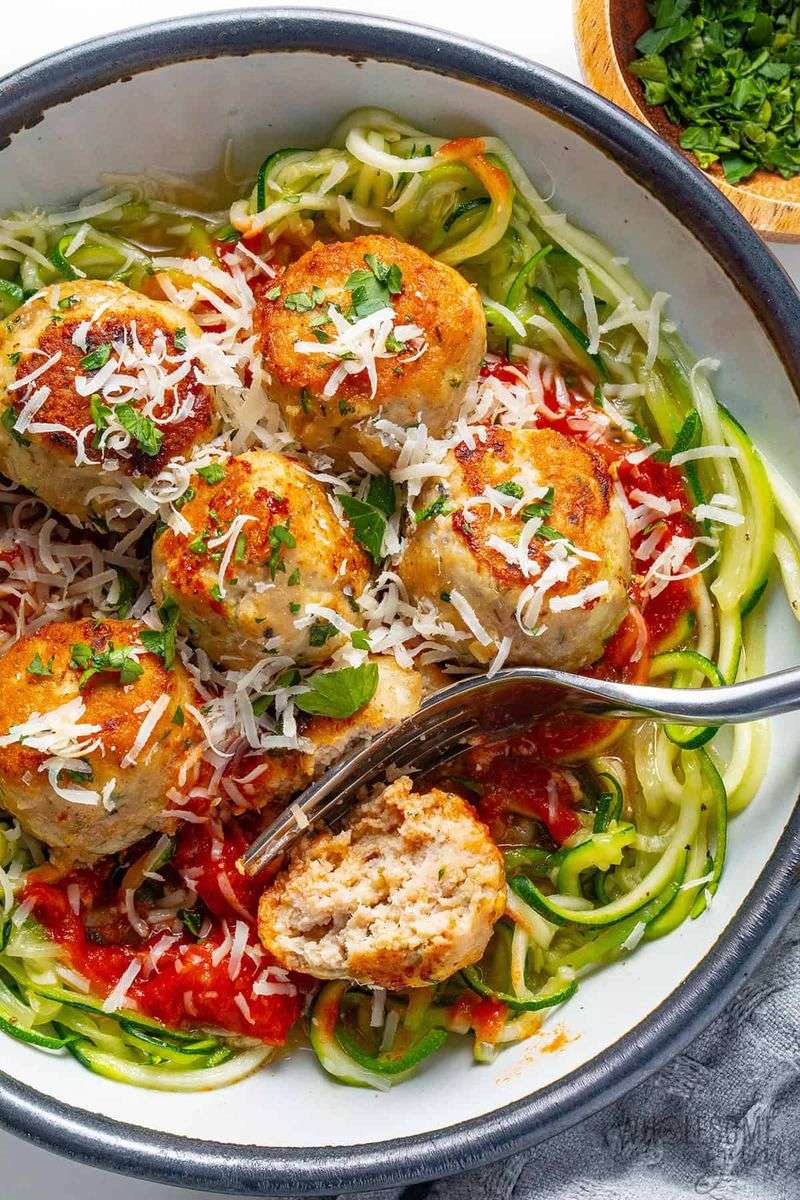 Turkey Meatball and Zucchini Noodle Bowl