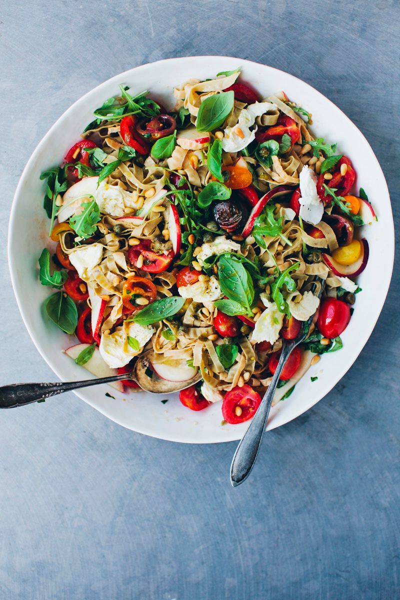 Heirloom Tomato Pasta with Torn Mozzarella