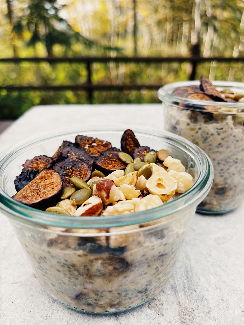 Milk-Based Overnight Oats With Dried Figs