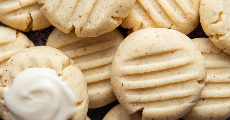 Nutmeg Butter Cookies