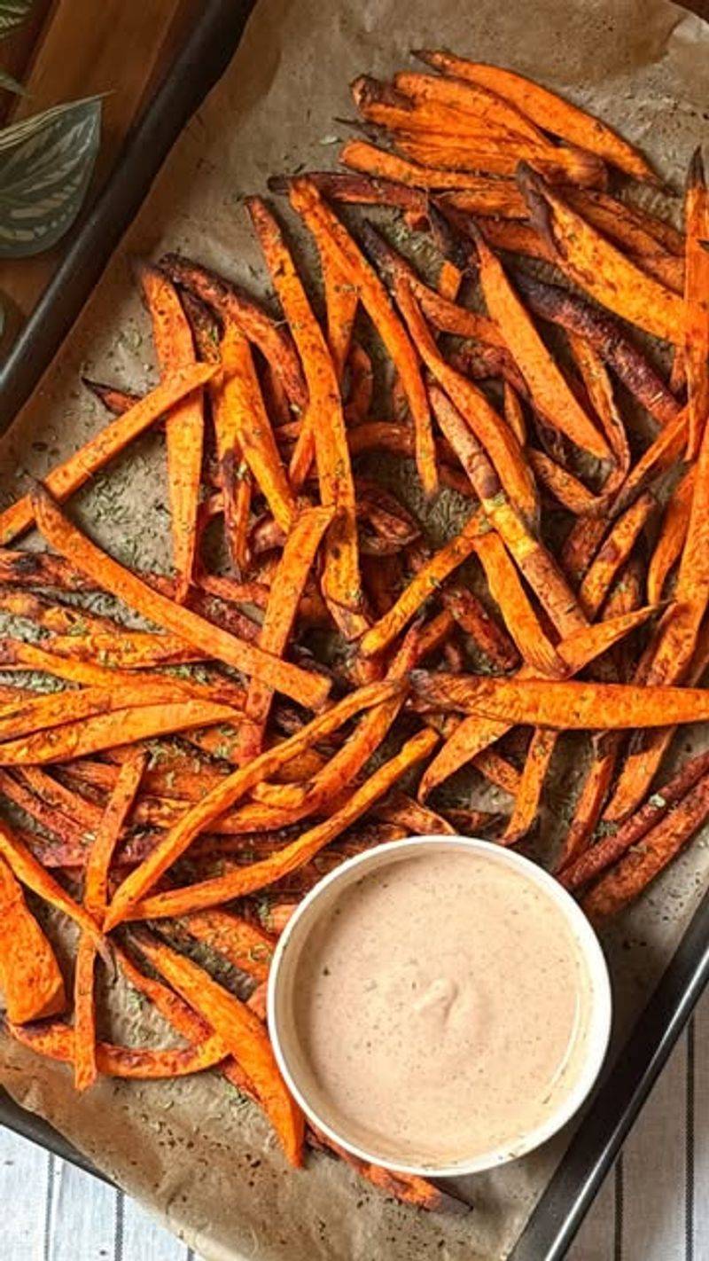 Sweet Potato Fries With Dipping Sauce