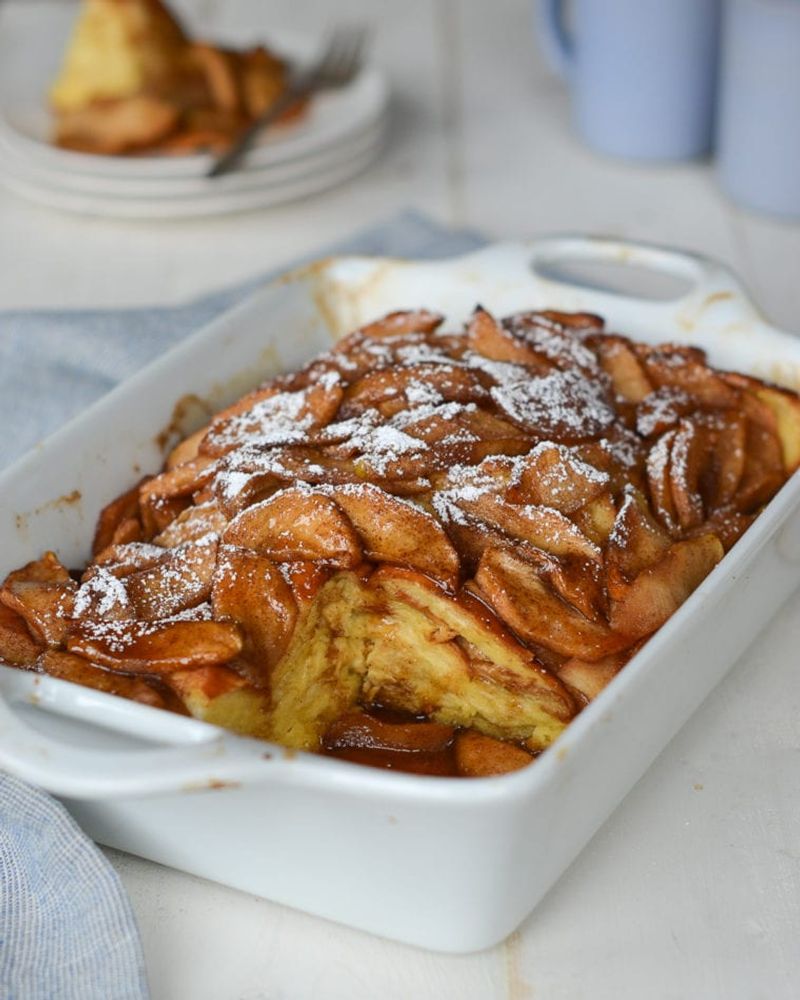 Apple Cinnamon French Toast Bake