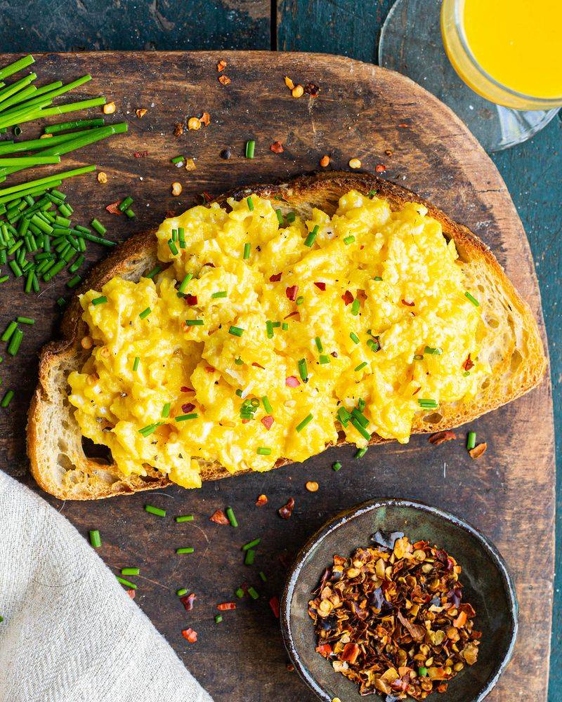 Scrambled Eggs with Chive Toast