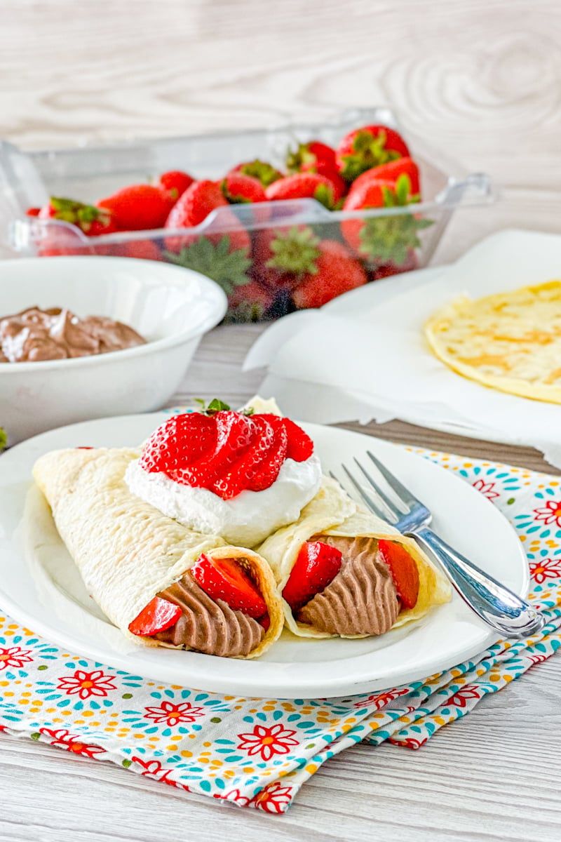 Pudding-Filled Crepes