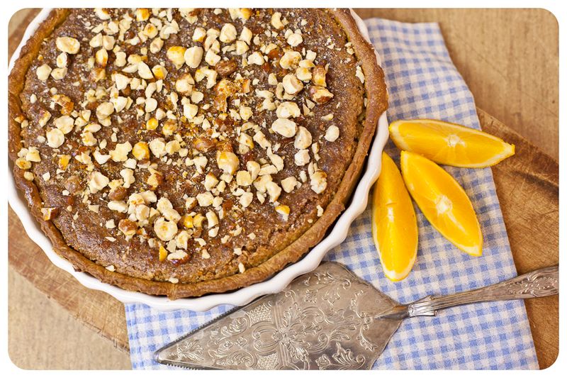 Berner Haselnusstorte (Bernese Hazelnut Cake)