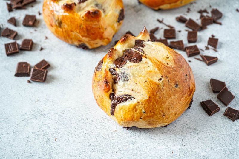 Schoggiweggli (Chocolate Roll Buns)