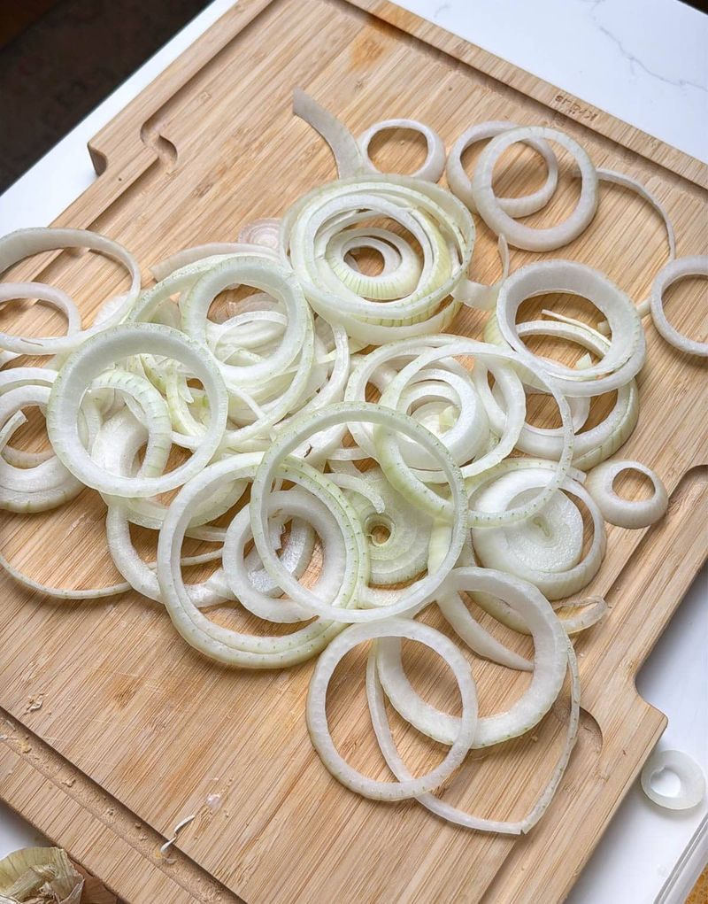 Not Drying Onions Before Frying Them