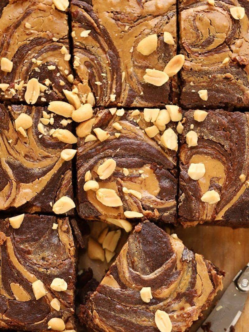 Peanut Butter Chocolate Traybake