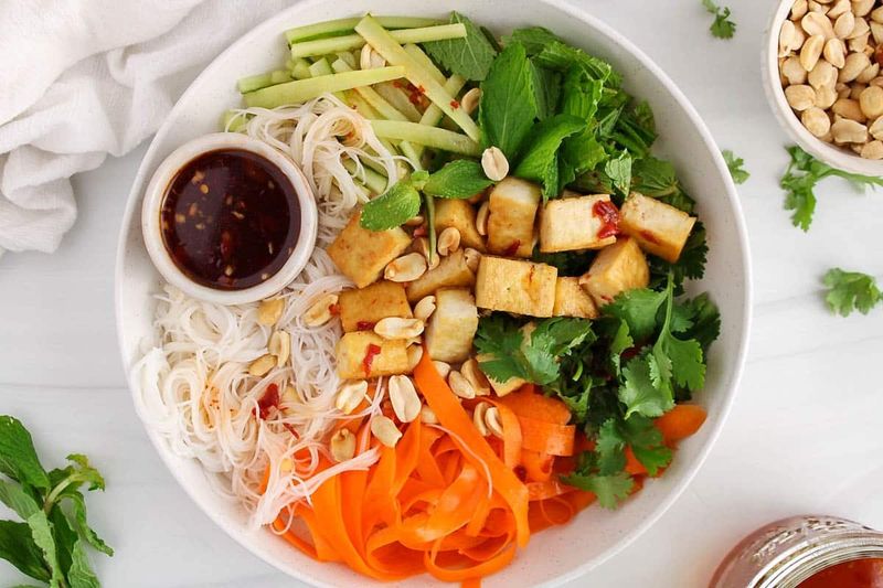 Vietnamese Sesame Noodles With Crispy Tofu