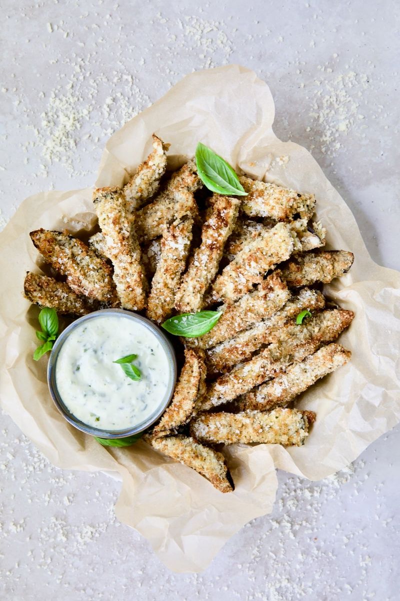 Crispy Aubergine Fries With Garlic Dip