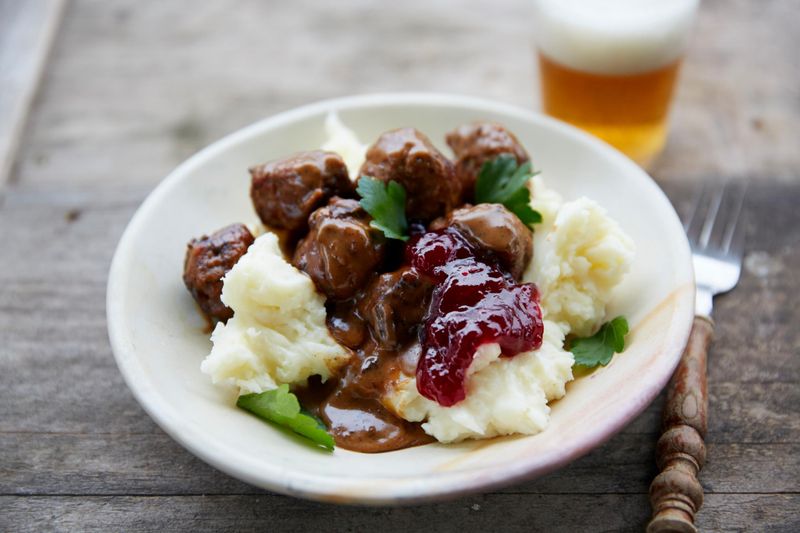 Köttbullar (Swedish Meatballs)