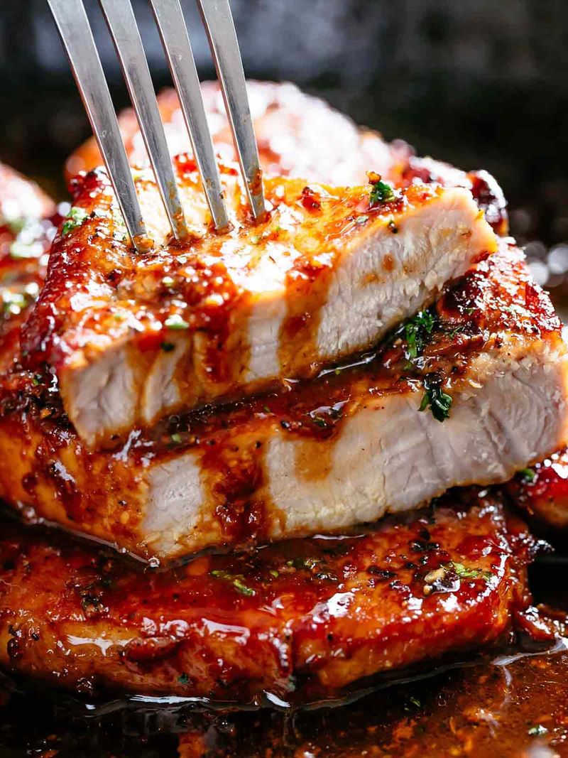Honey Garlic Glazed Pork Chops