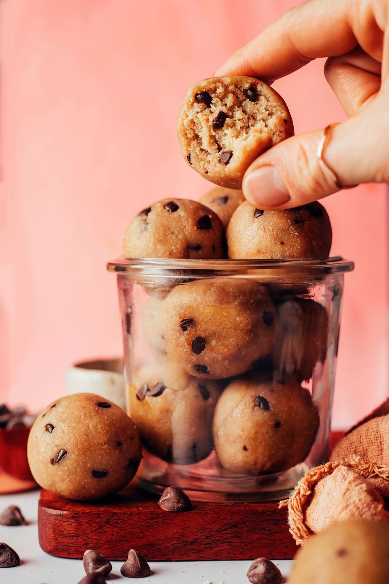 Chocolate Chip Cookie Dough Bites