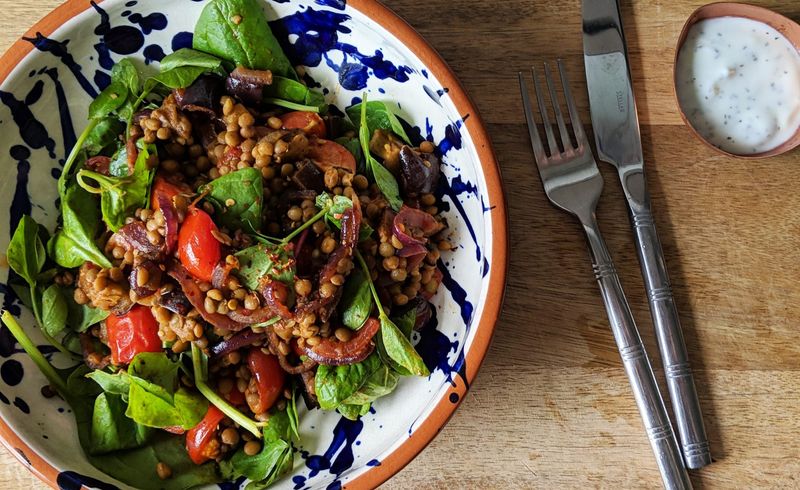 Harissa-Spiced Roasted Red Pepper and Crispy Lentil Bowl