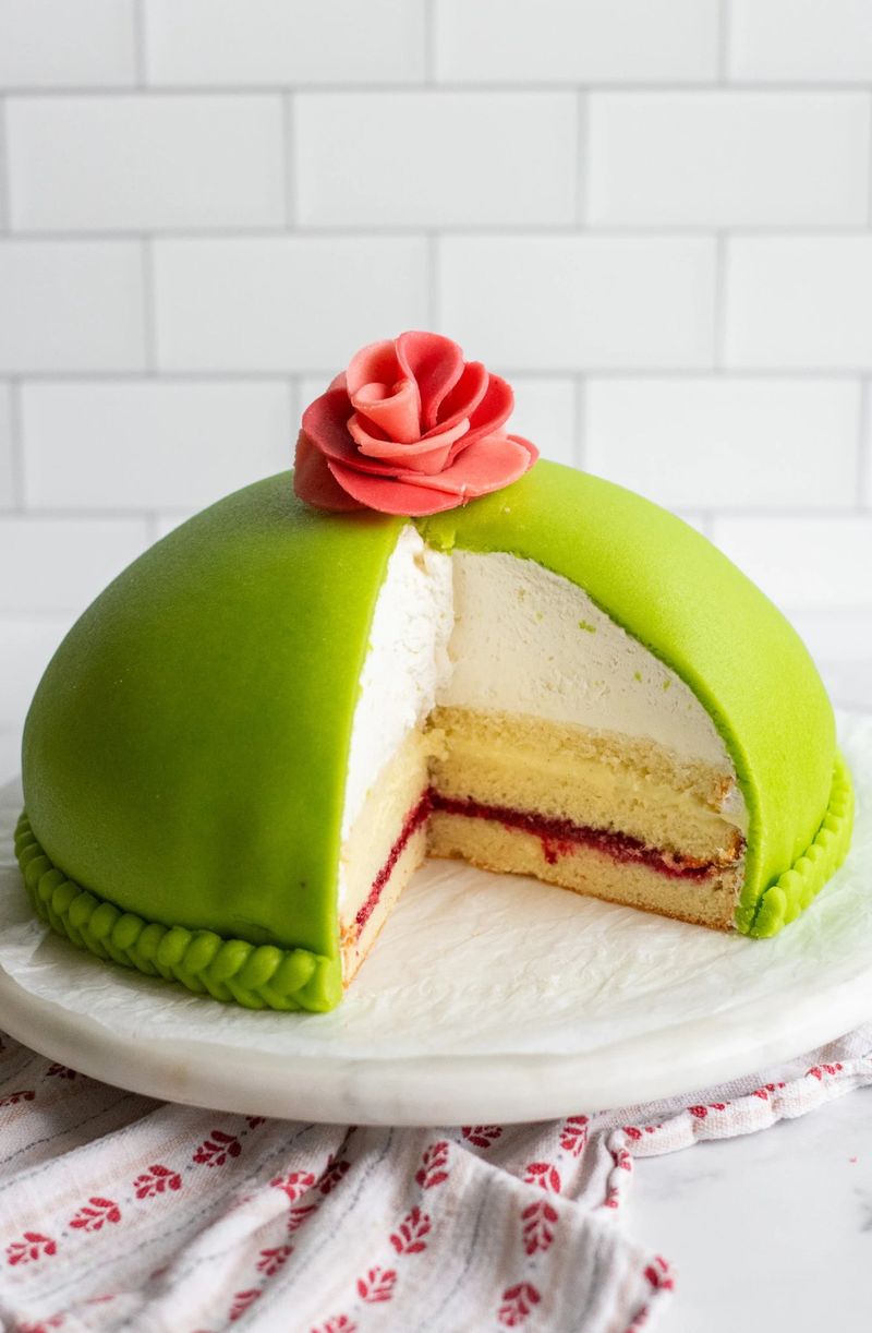 Prinsesstårta (Princess Cake)