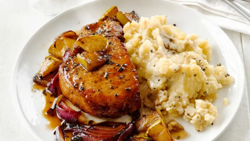 Pork Chops with Roasted Garlic Mashed Potatoes